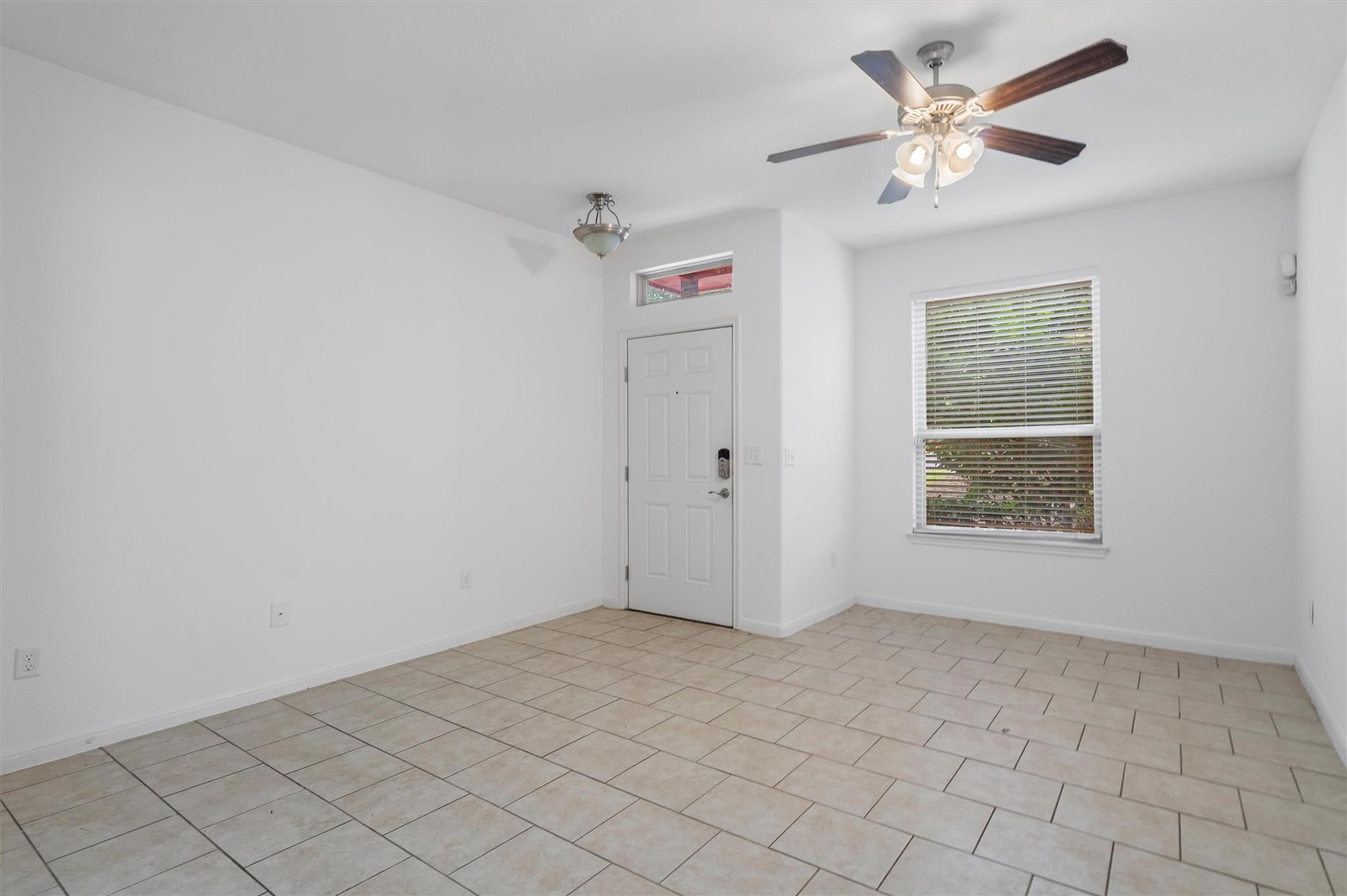 5416 Juniper Junction Ln Property Photo 3