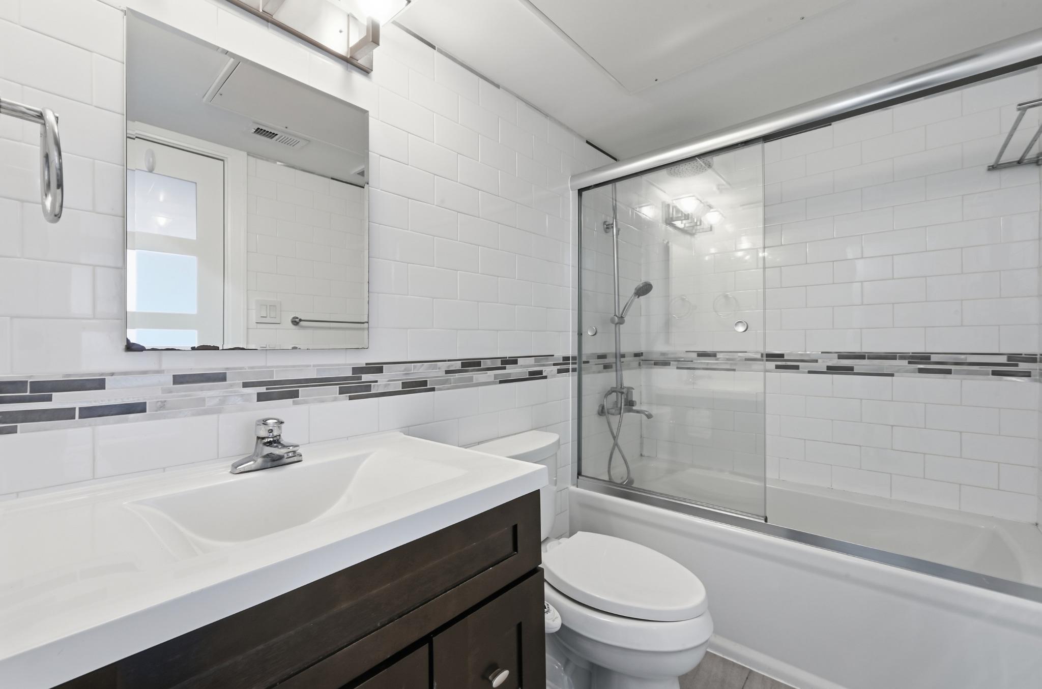 3110 Red River St #d-211 Property Photo 17