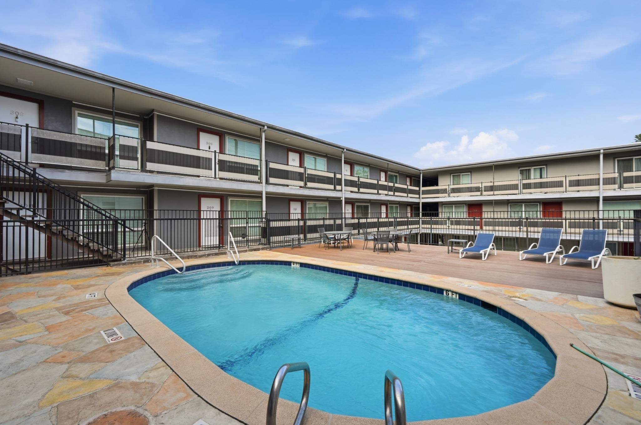 3110 Red River St #d-211 Property Photo 23