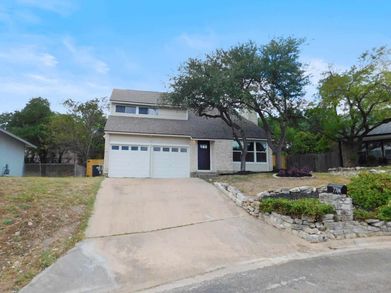 7704 Fenton Cv Property Photo 1