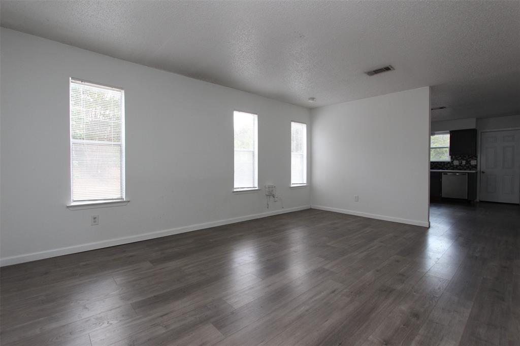 6914 Rifle Bnd #a Property Photo 10
