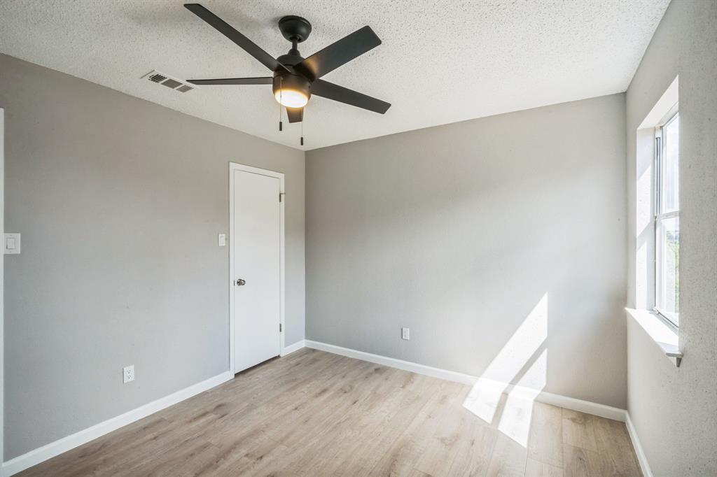 6914 Rifle Bnd #a Property Photo 11