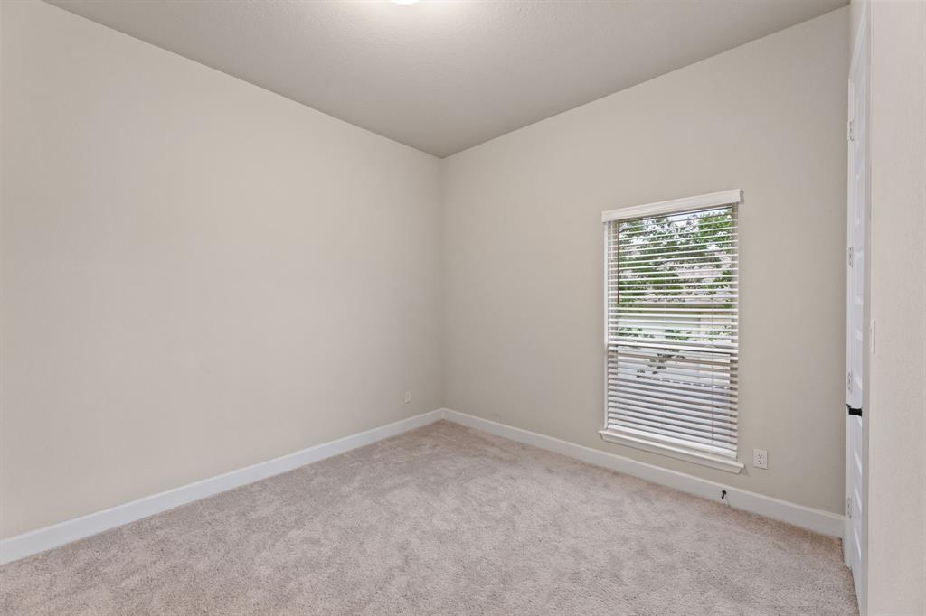 108 Kellogg Ln Property Photo 8