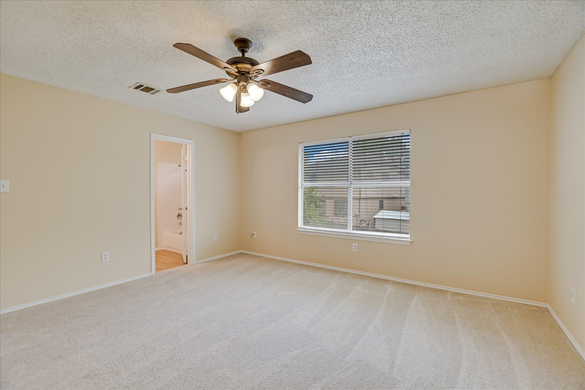 13819 Lothian Dr Property Photo 11