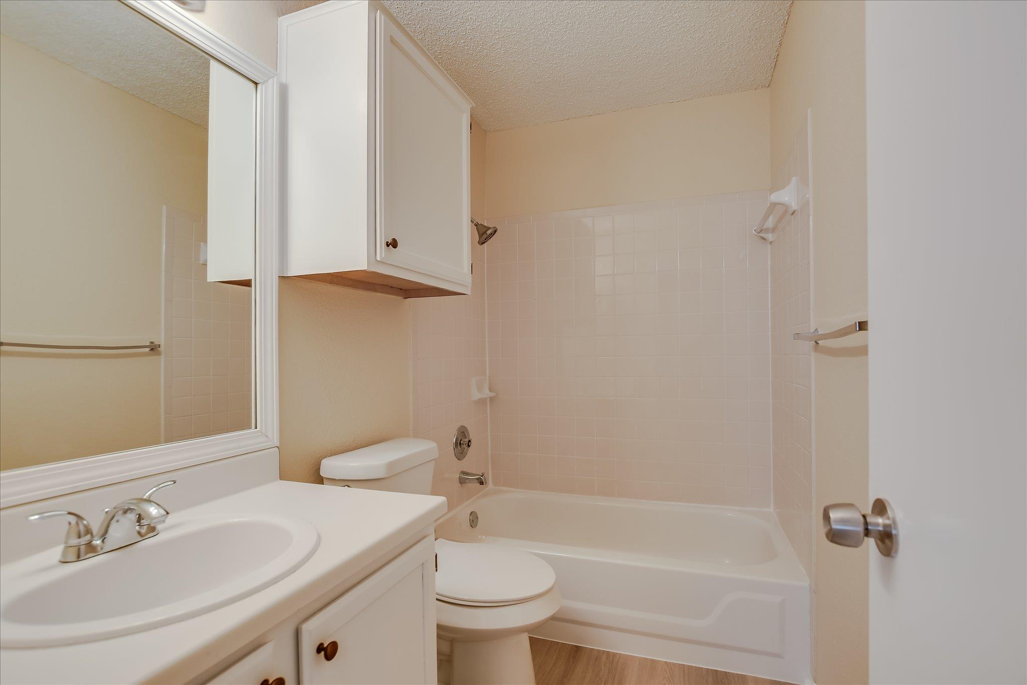 13819 Lothian Dr Property Photo 14