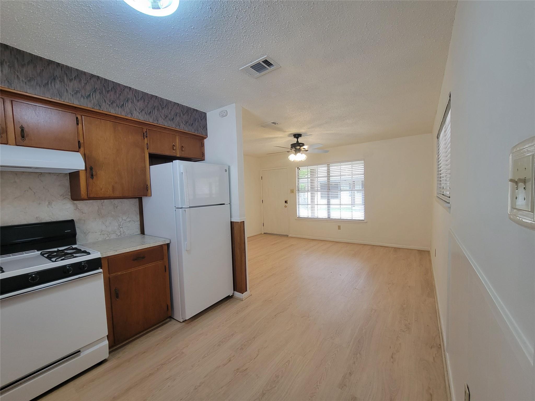 5806 Nassau Dr #a Property Photo 6