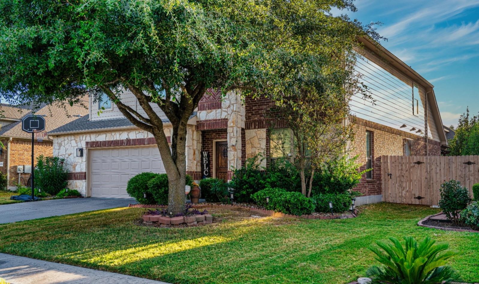 1032 Dyer Crossing Way Property Photo 1