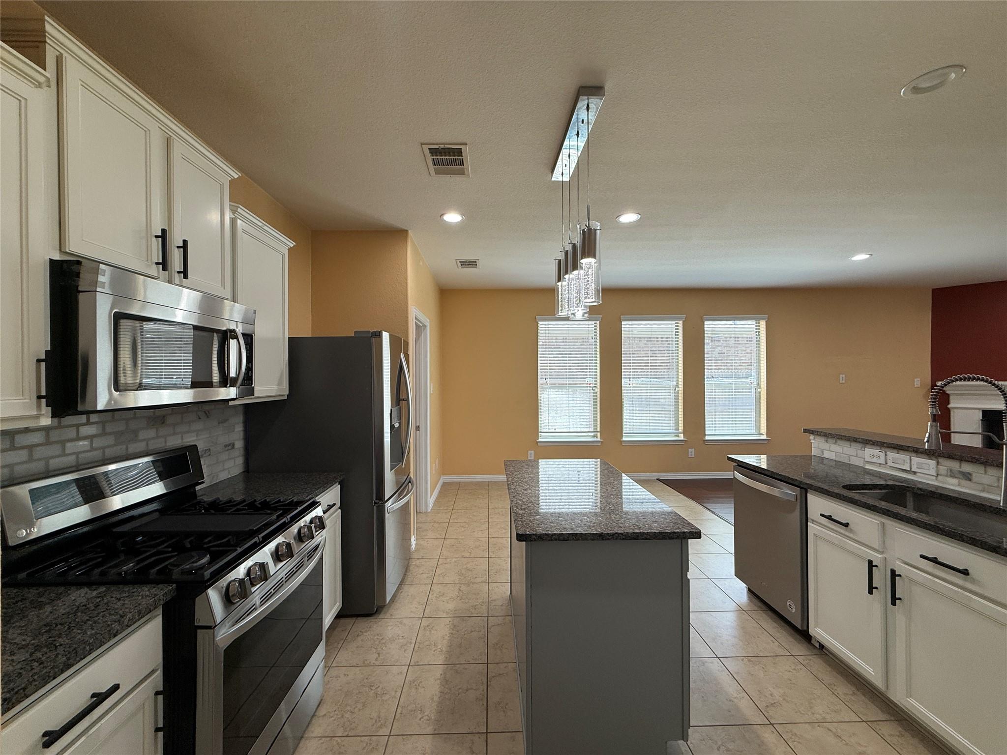1032 Dyer Crossing Way Property Photo 6