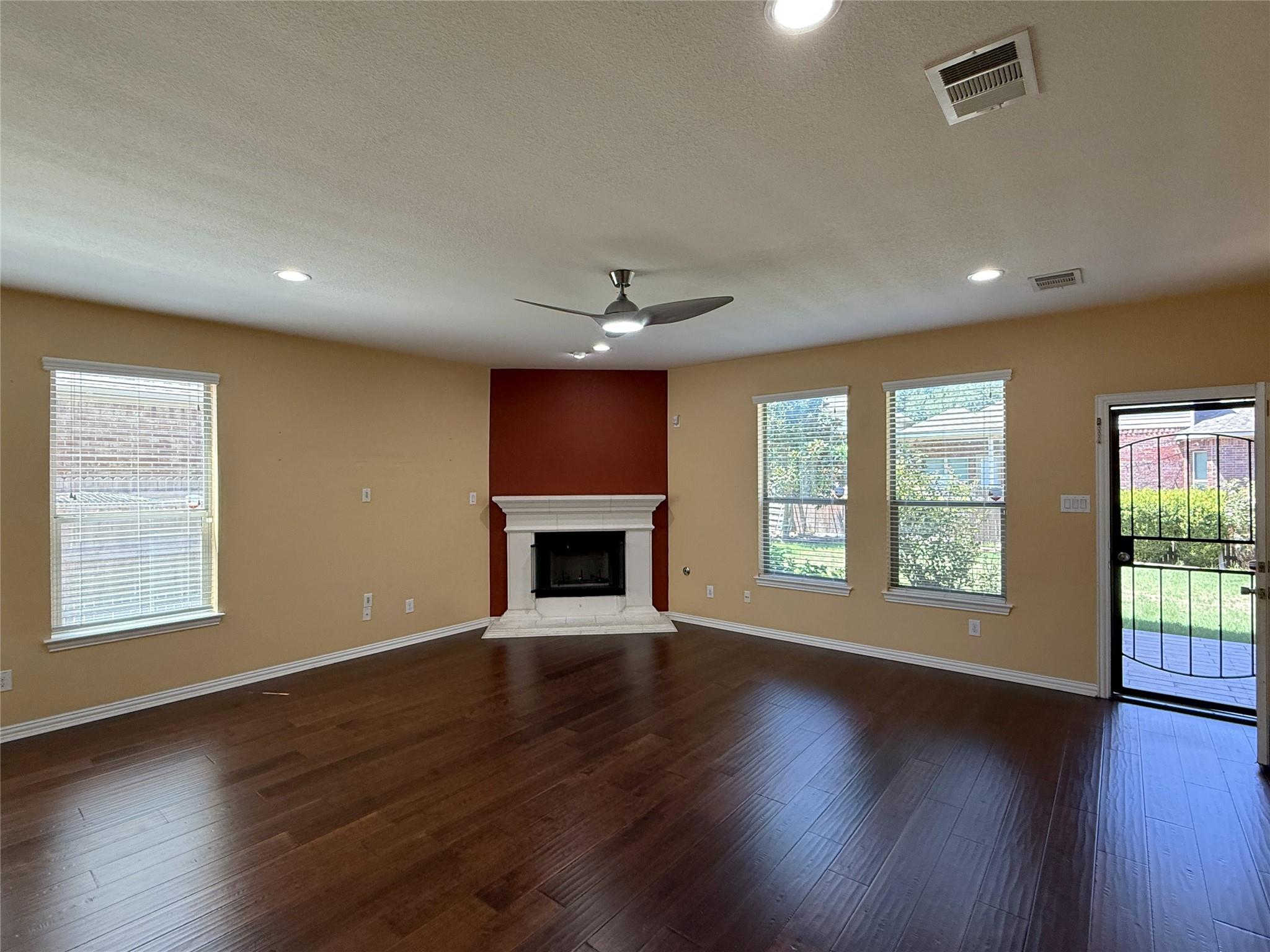 1032 Dyer Crossing Way Property Photo 7