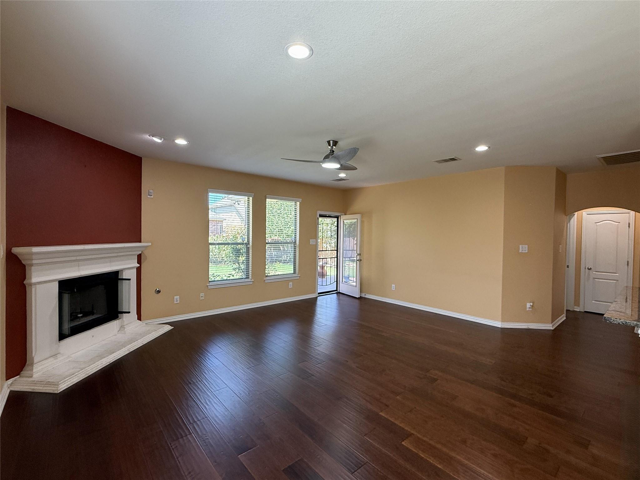 1032 Dyer Crossing Way Property Photo 8