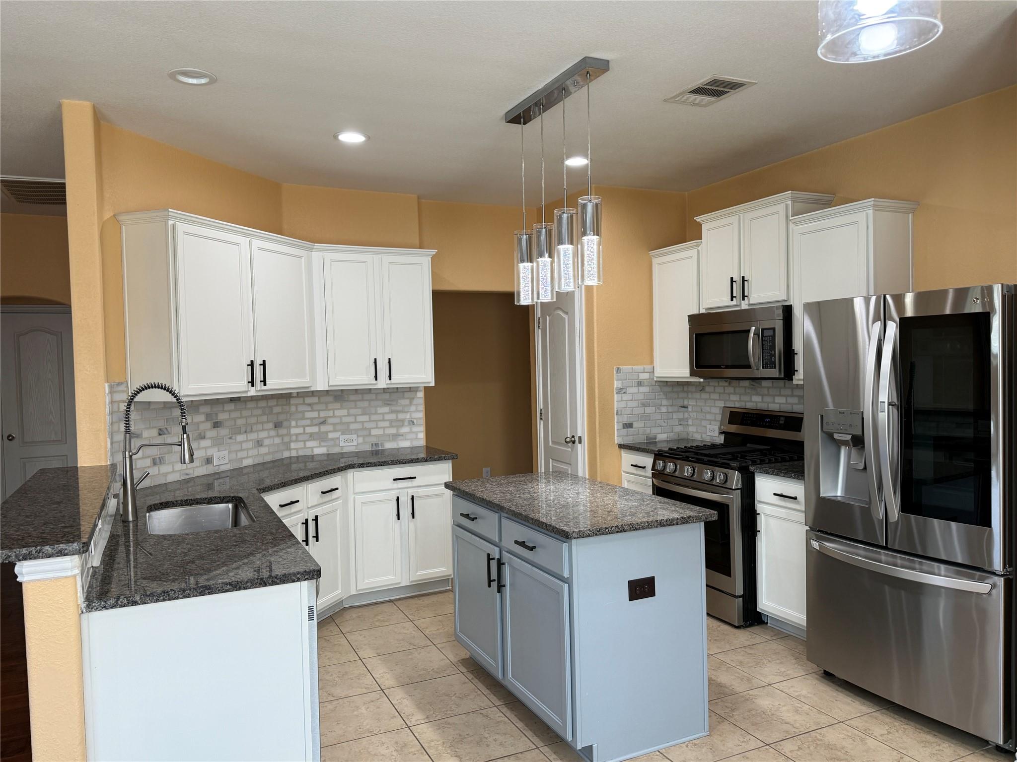 1032 Dyer Crossing Way Property Photo 9