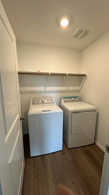 1704 Frontenac St Property Photo 8