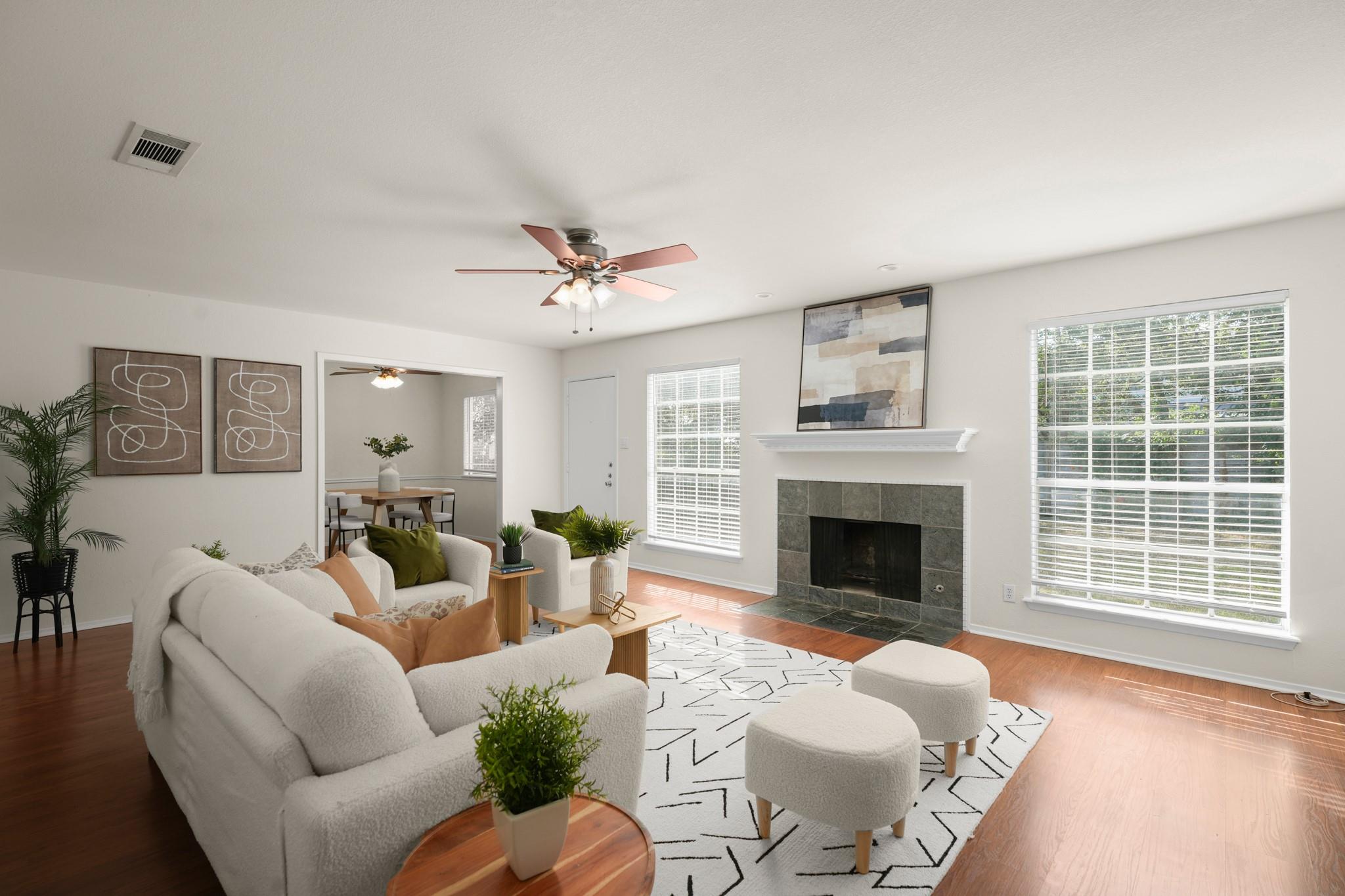 11709 Sterlinghill Dr Property Photo 4