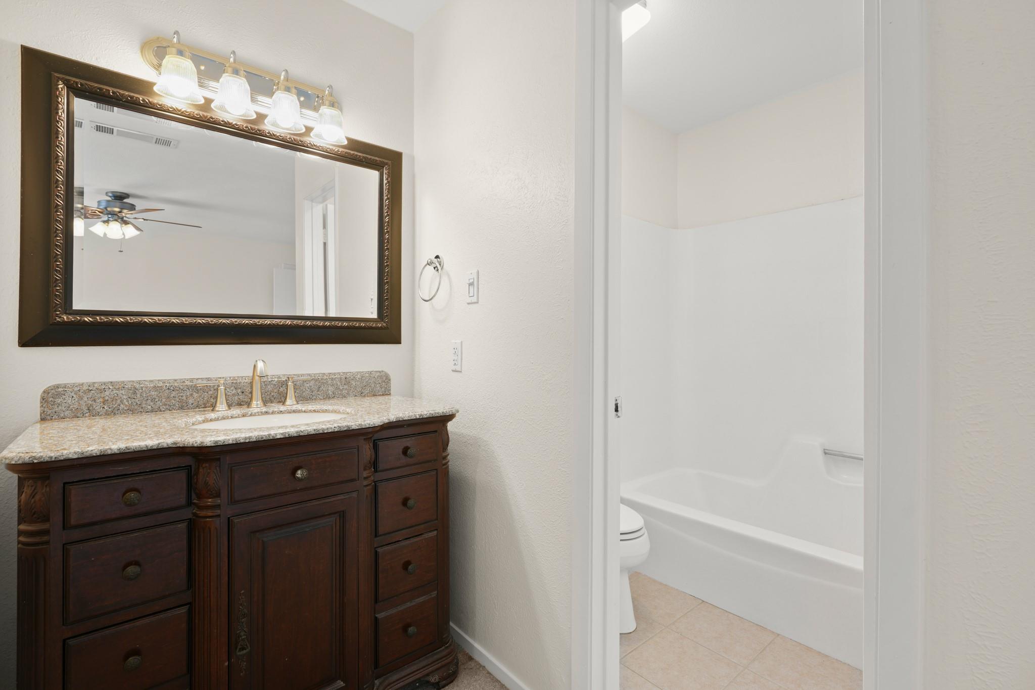 11709 Sterlinghill Dr Property Photo 20