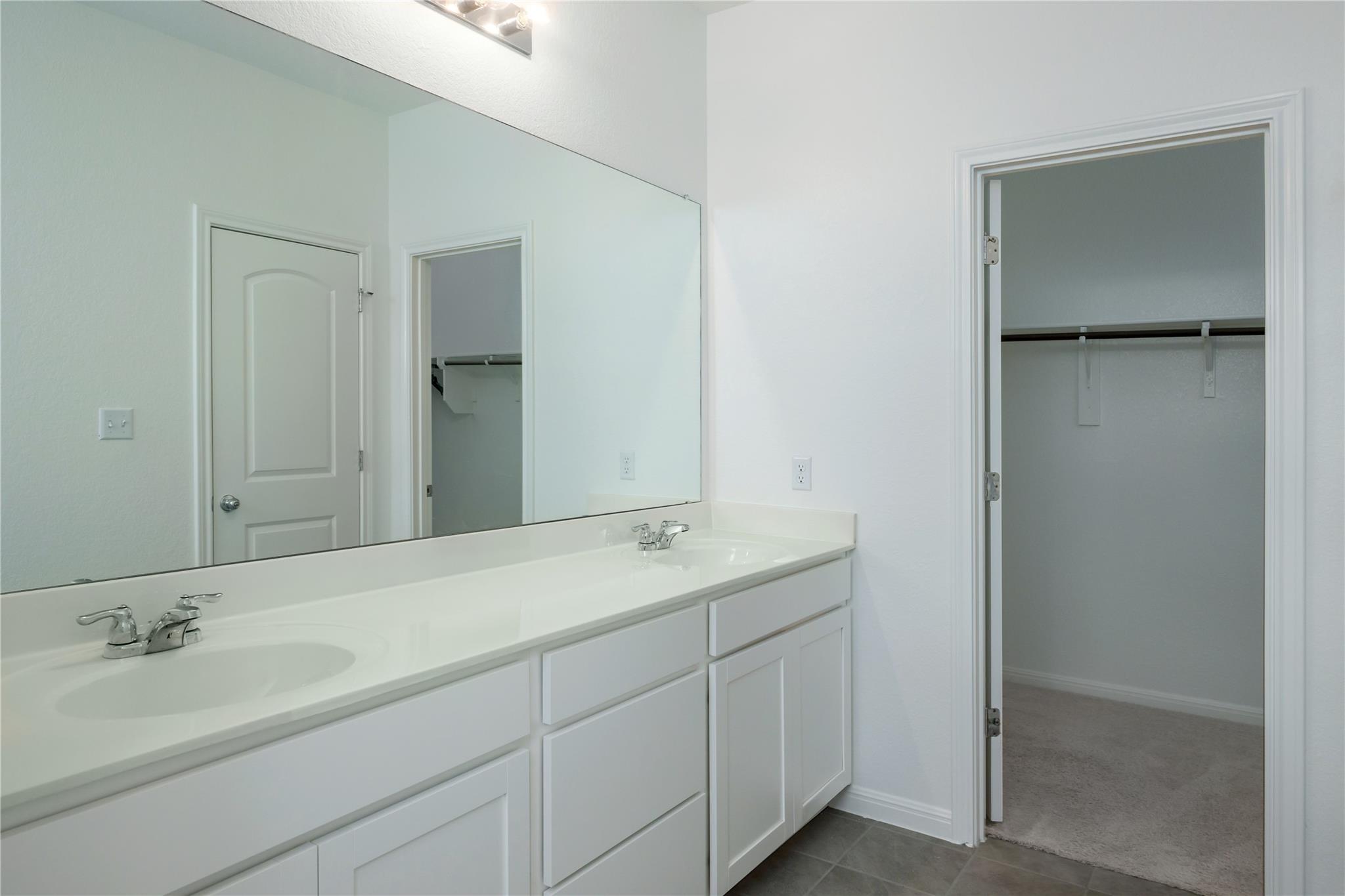 2540 Acoma Ln Property Photo 18