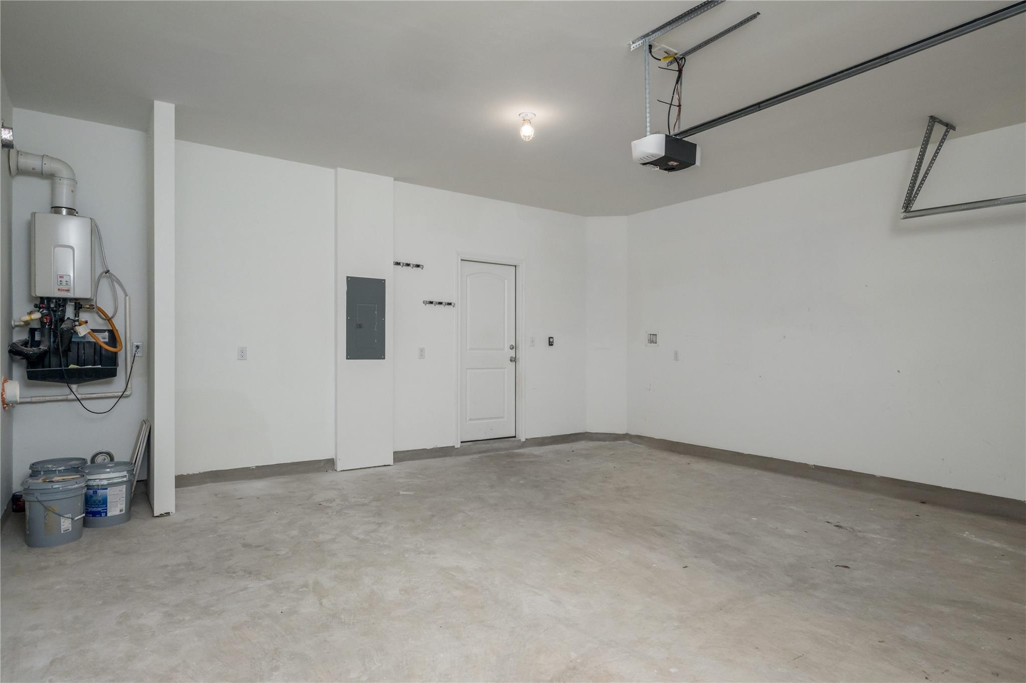 2540 Acoma Ln Property Photo 22