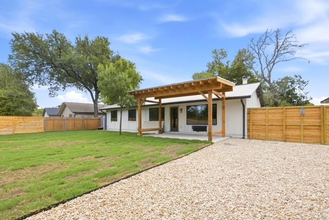 3917 Leafield Dr Property Photo 3