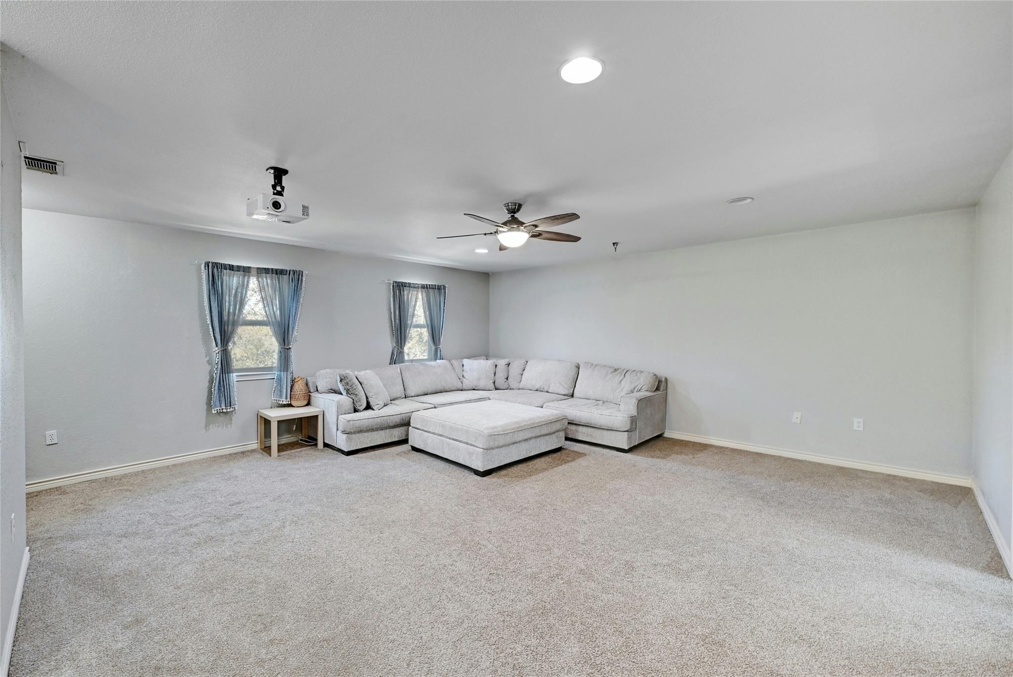 2828 Cross Rd Property Photo 18