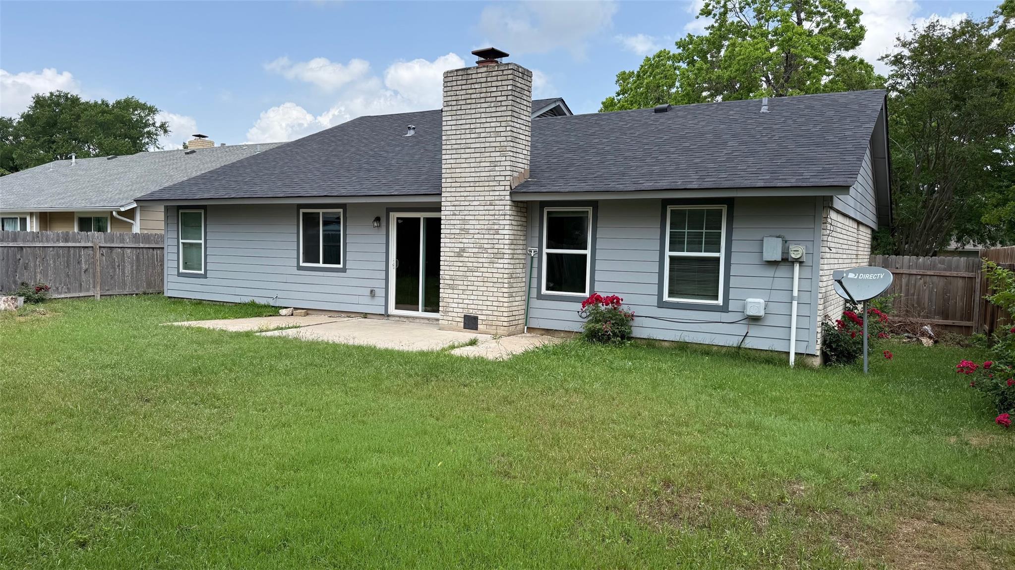 1307 Wroxton Way Property Photo 2