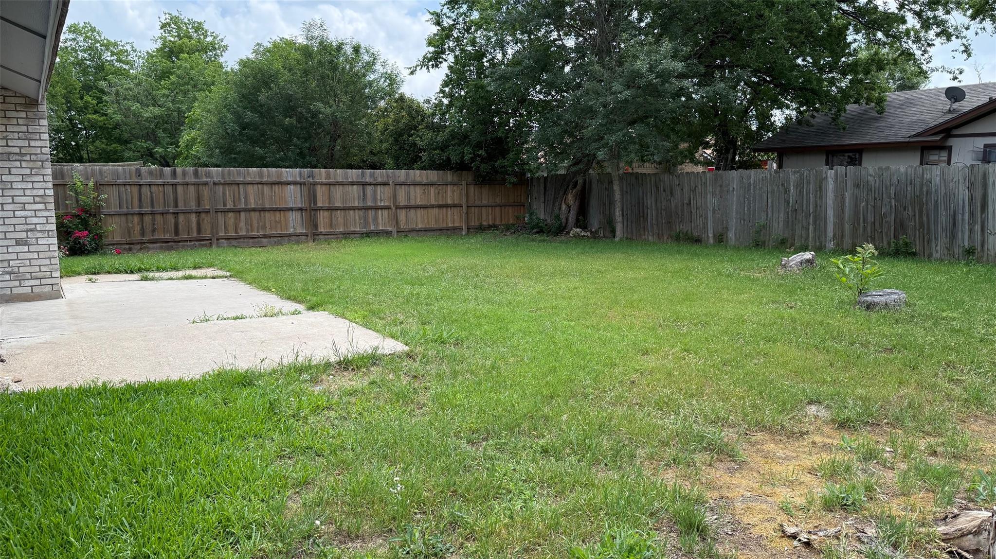 1307 Wroxton Way Property Photo 4