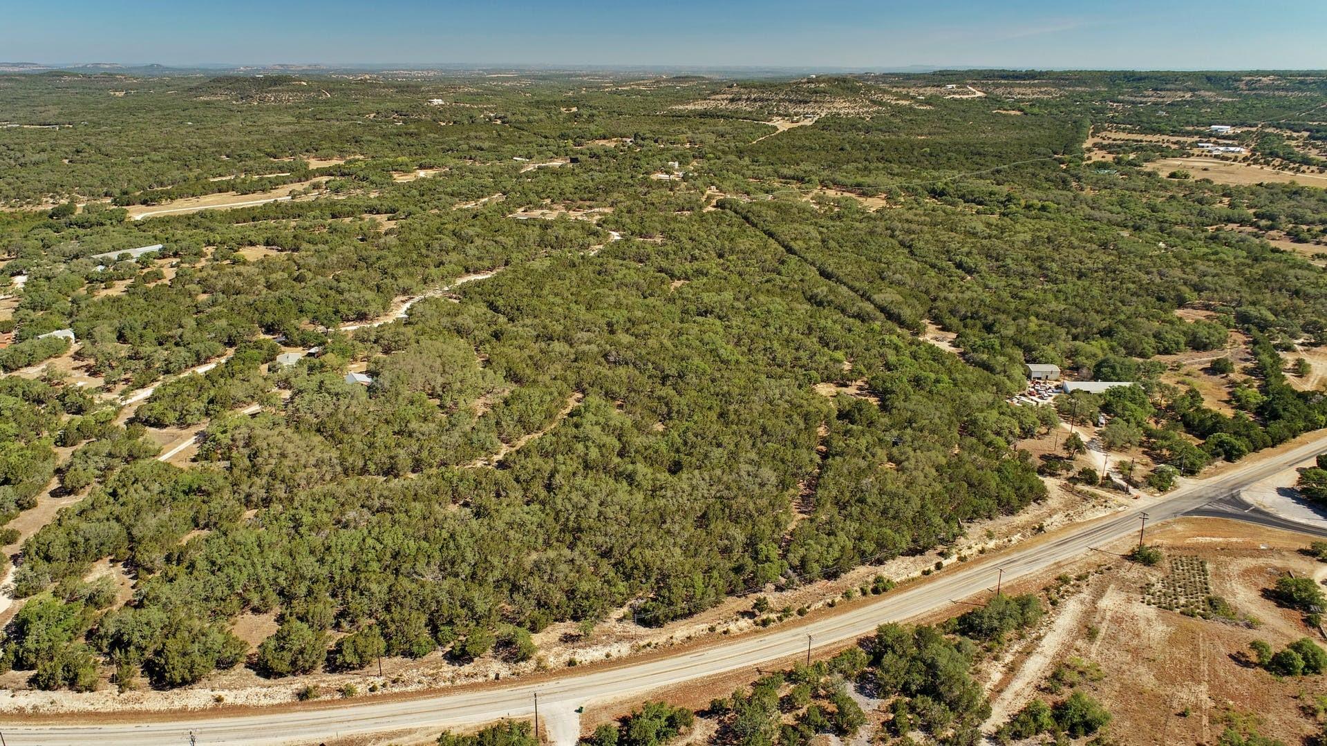 8146 Fm 165 Property Photo 3