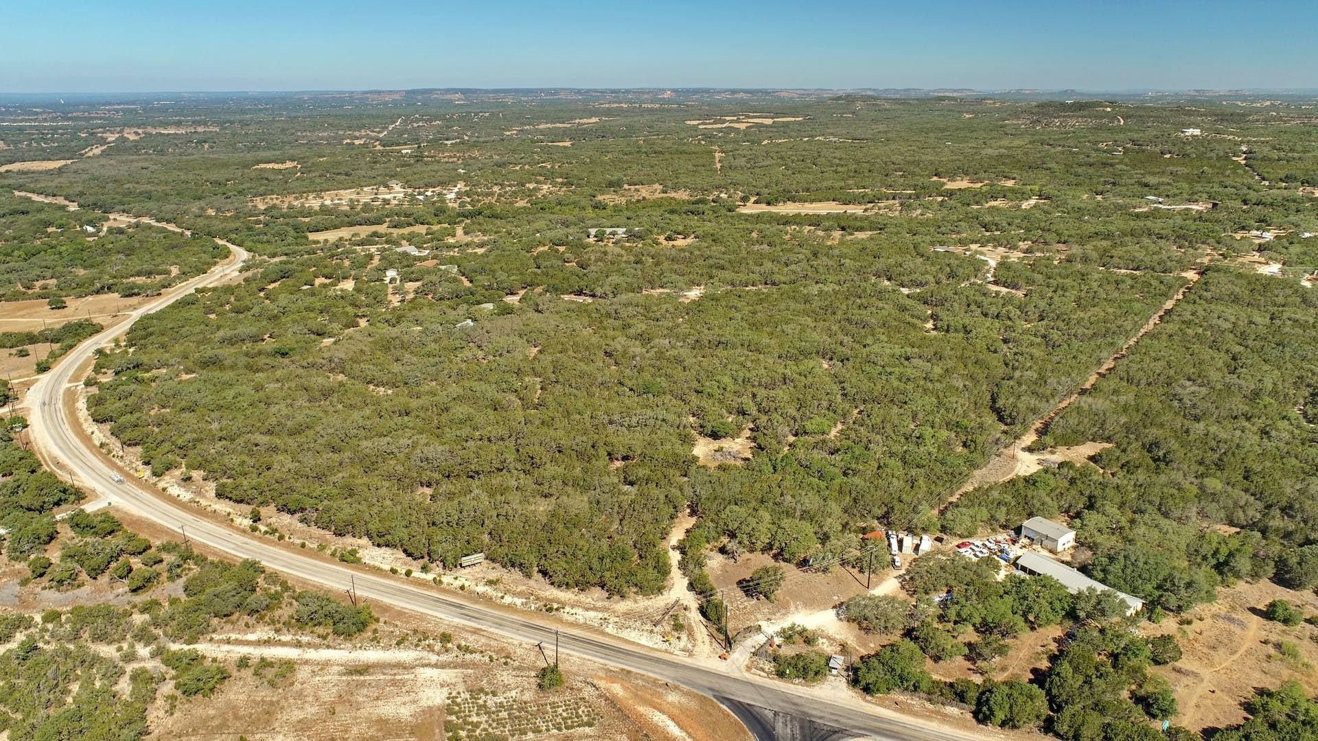 8146 Fm 165 Property Photo 4