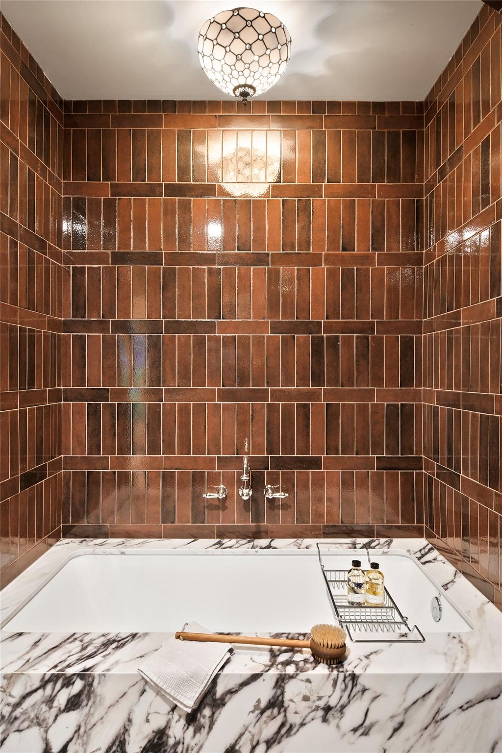 2404 Comburg Castle Way Property Photo 32