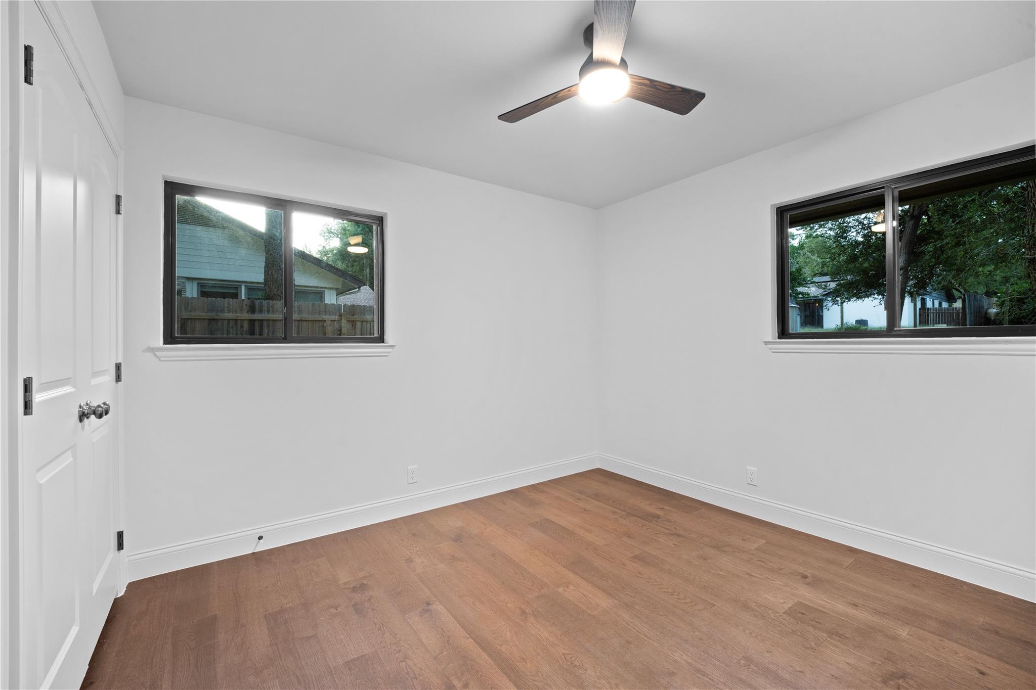 2404 Comburg Castle Way Property Photo 35