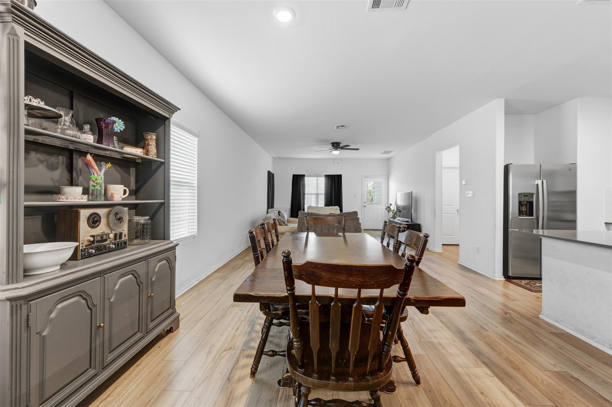 413 Perfect World Loop Property Photo 10