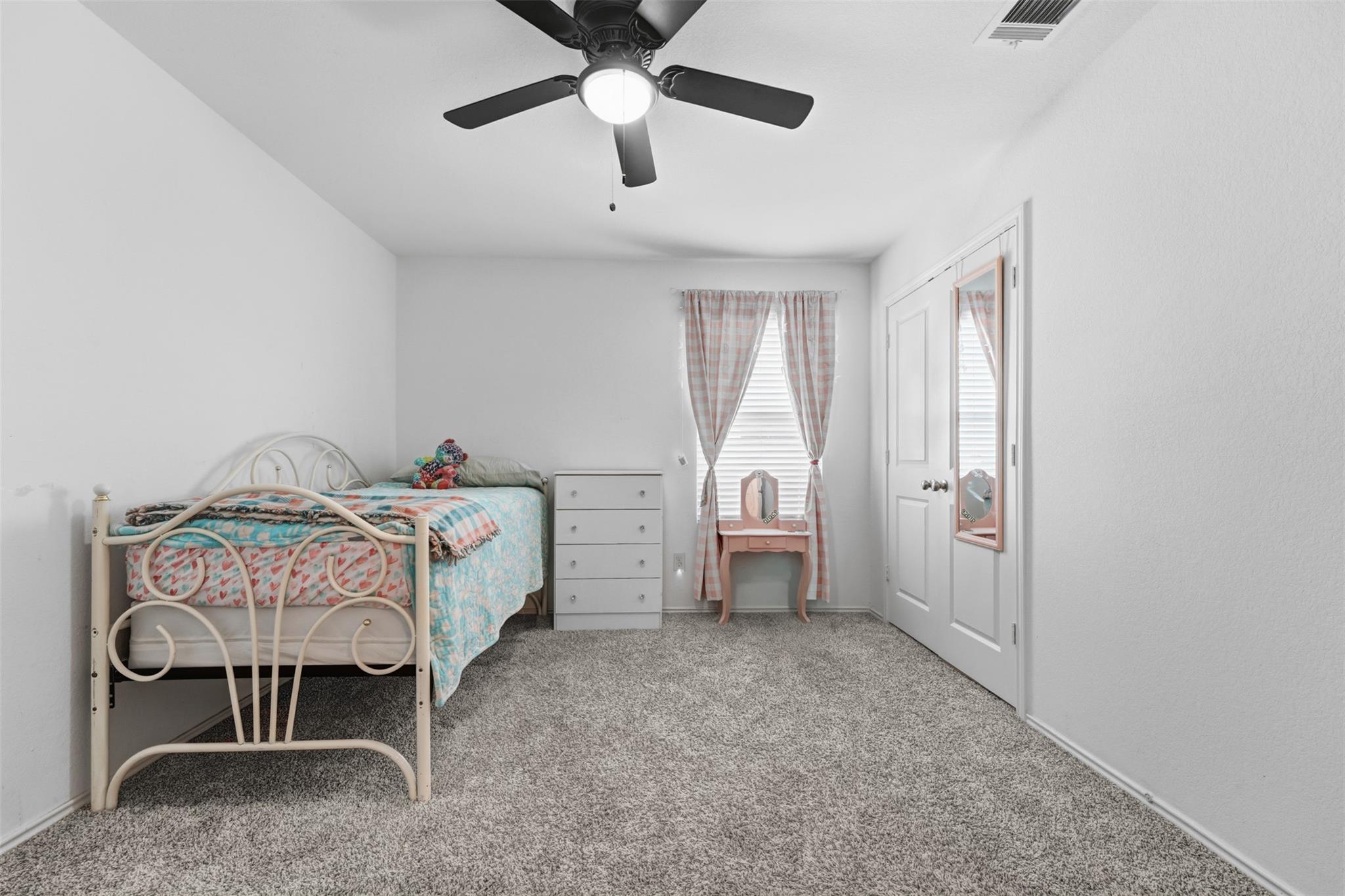 413 Perfect World Loop Property Photo 30