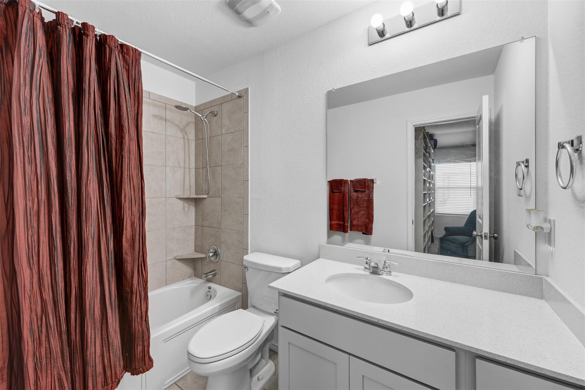 413 Perfect World Loop Property Photo 33