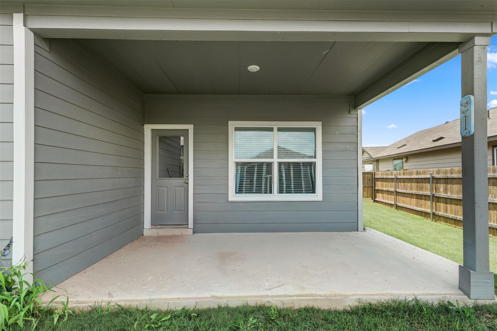 413 Perfect World Loop Property Photo 35