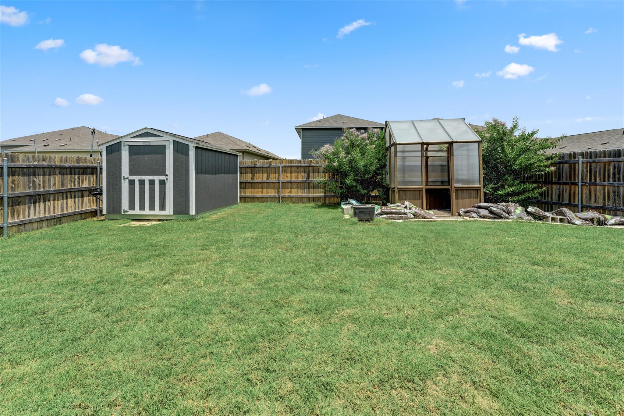 413 Perfect World Loop Property Photo 37