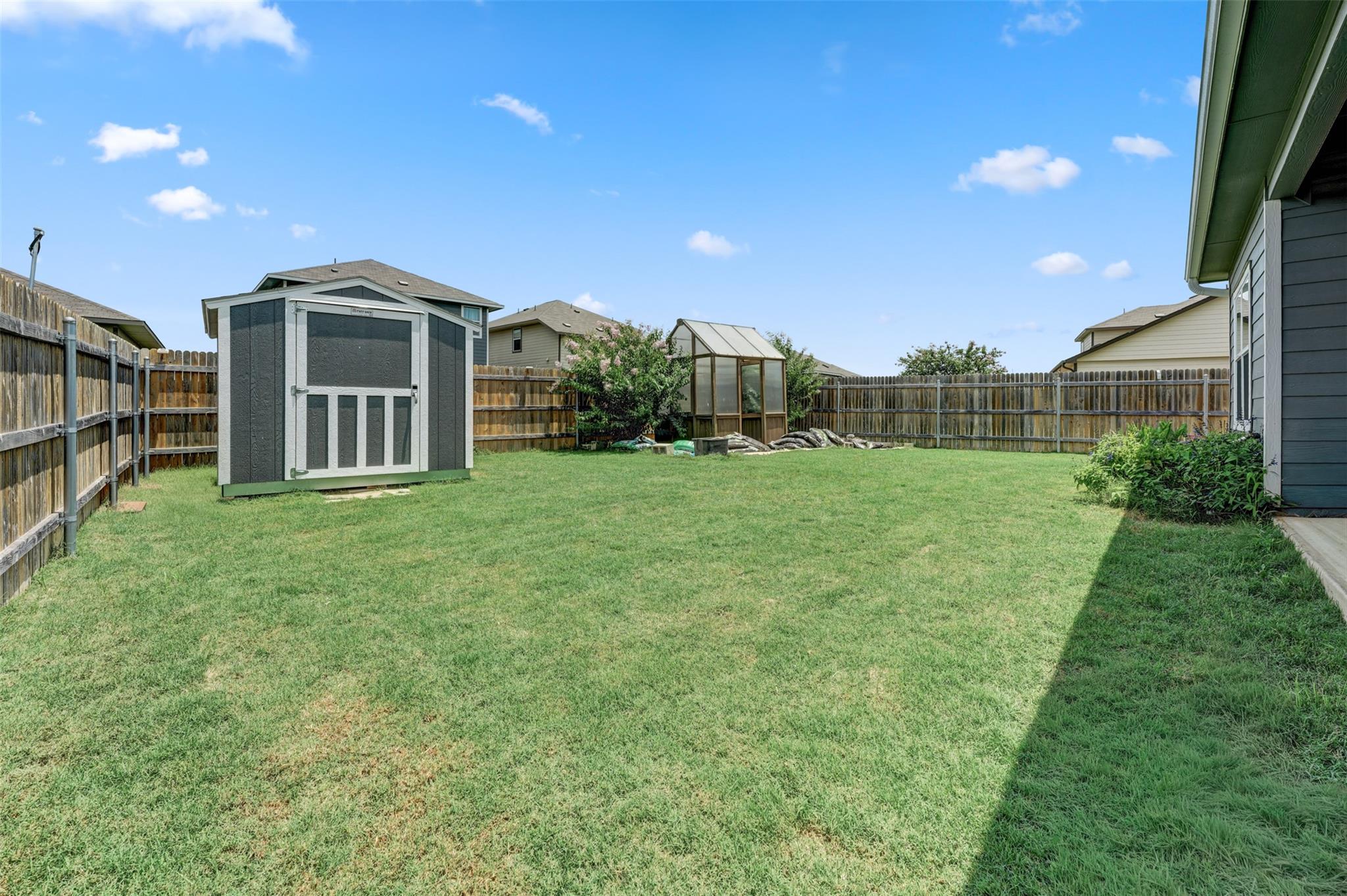 413 Perfect World Loop Property Photo 39