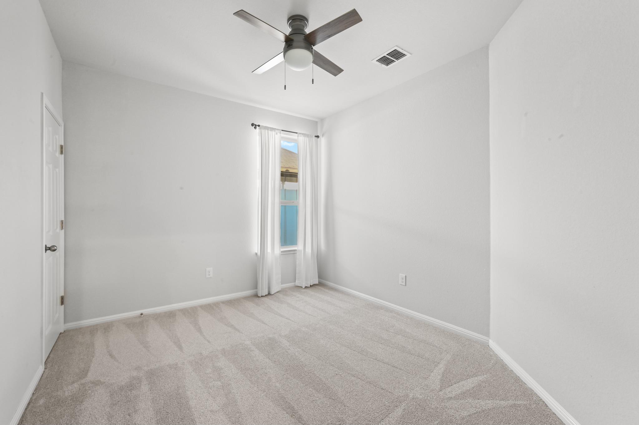 1507 Falconer Way Property Photo 27