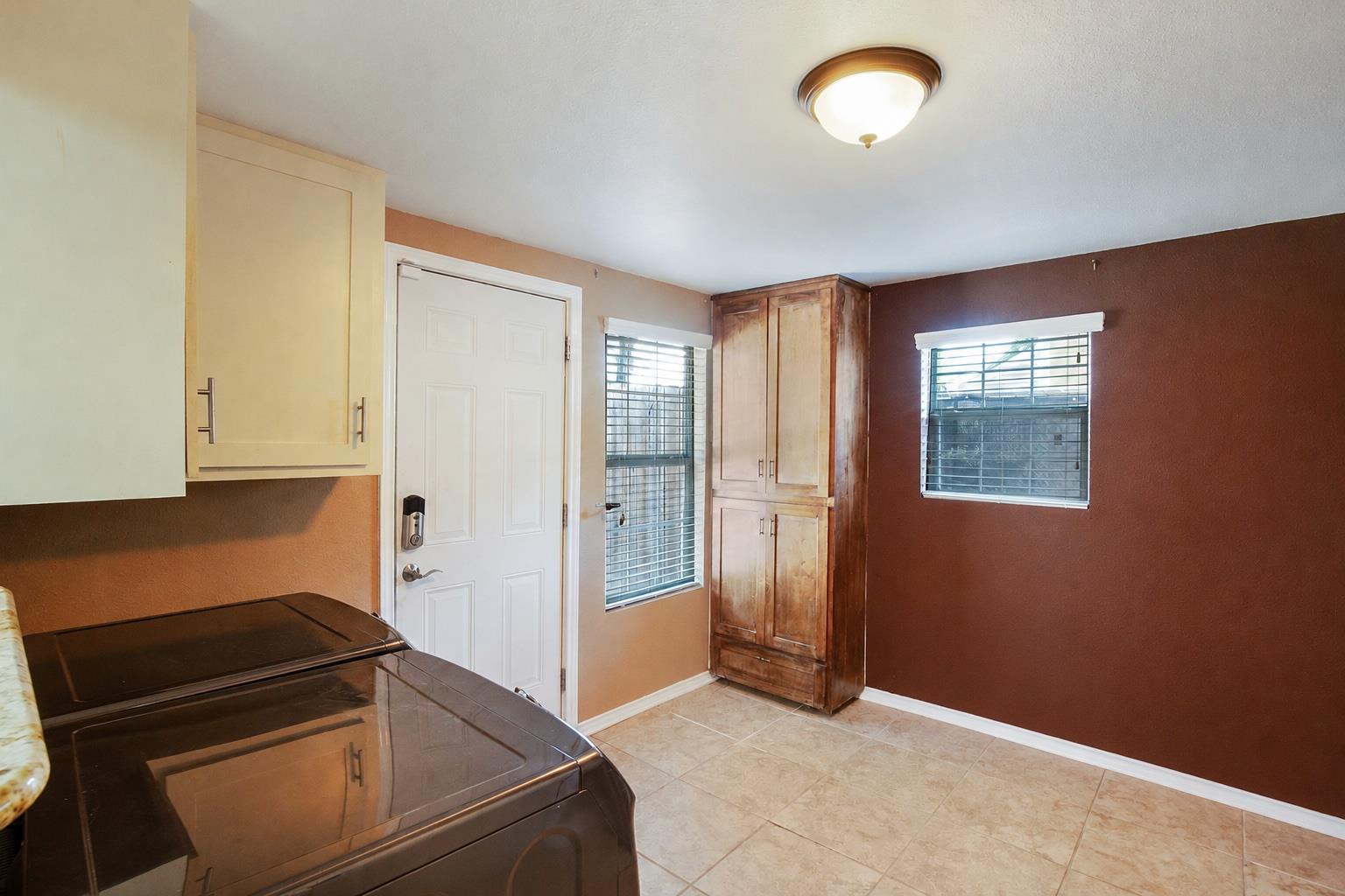 1124 Tillery St Property Photo 17