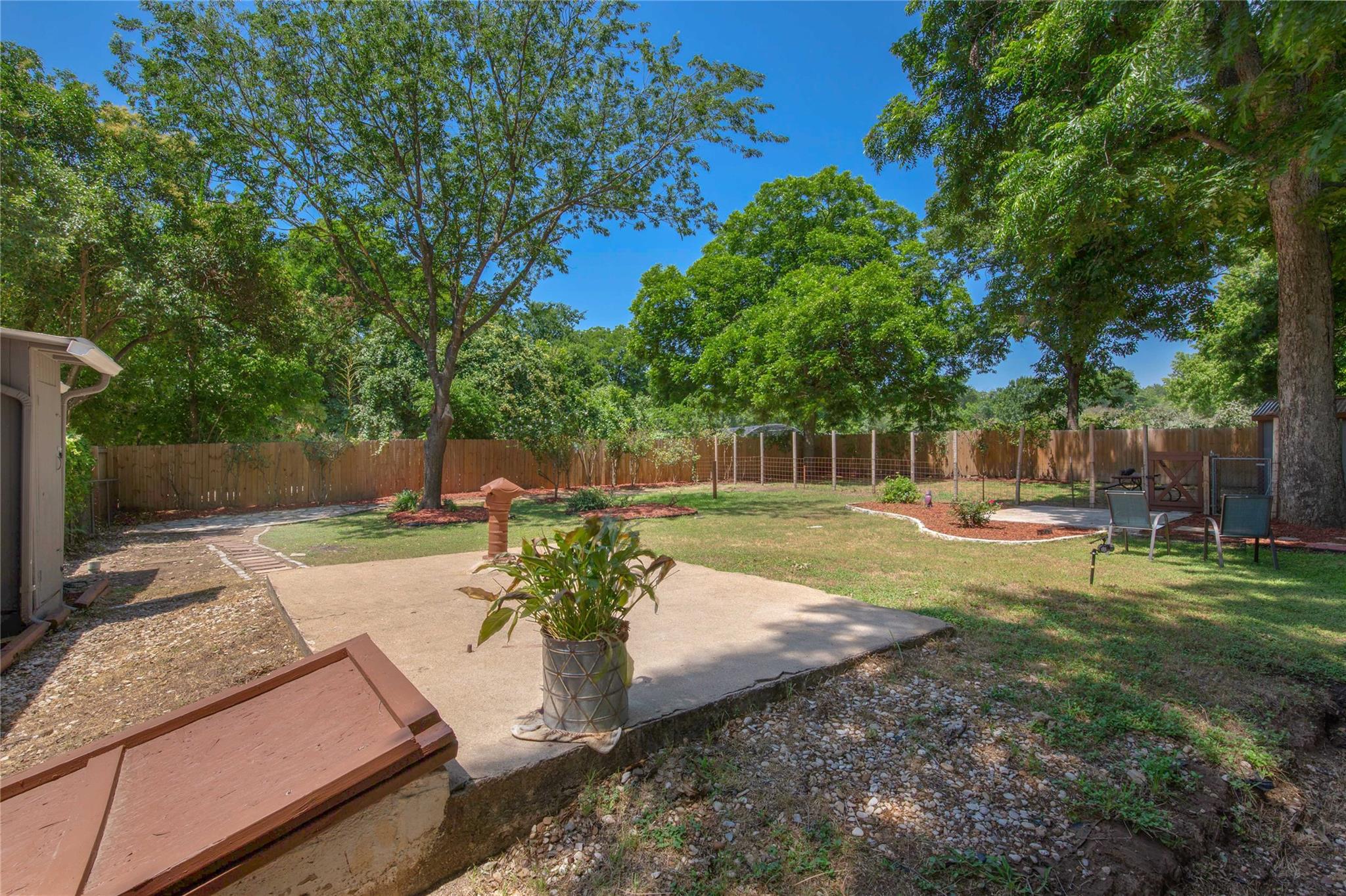 1124 Tillery St Property Photo 22
