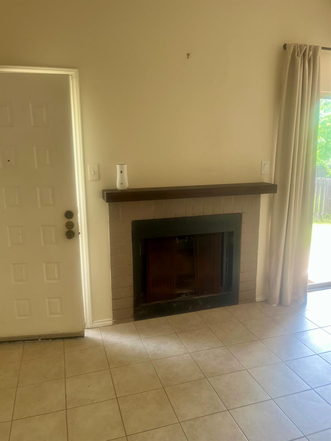 426 Sailmaster St Property Photo 3
