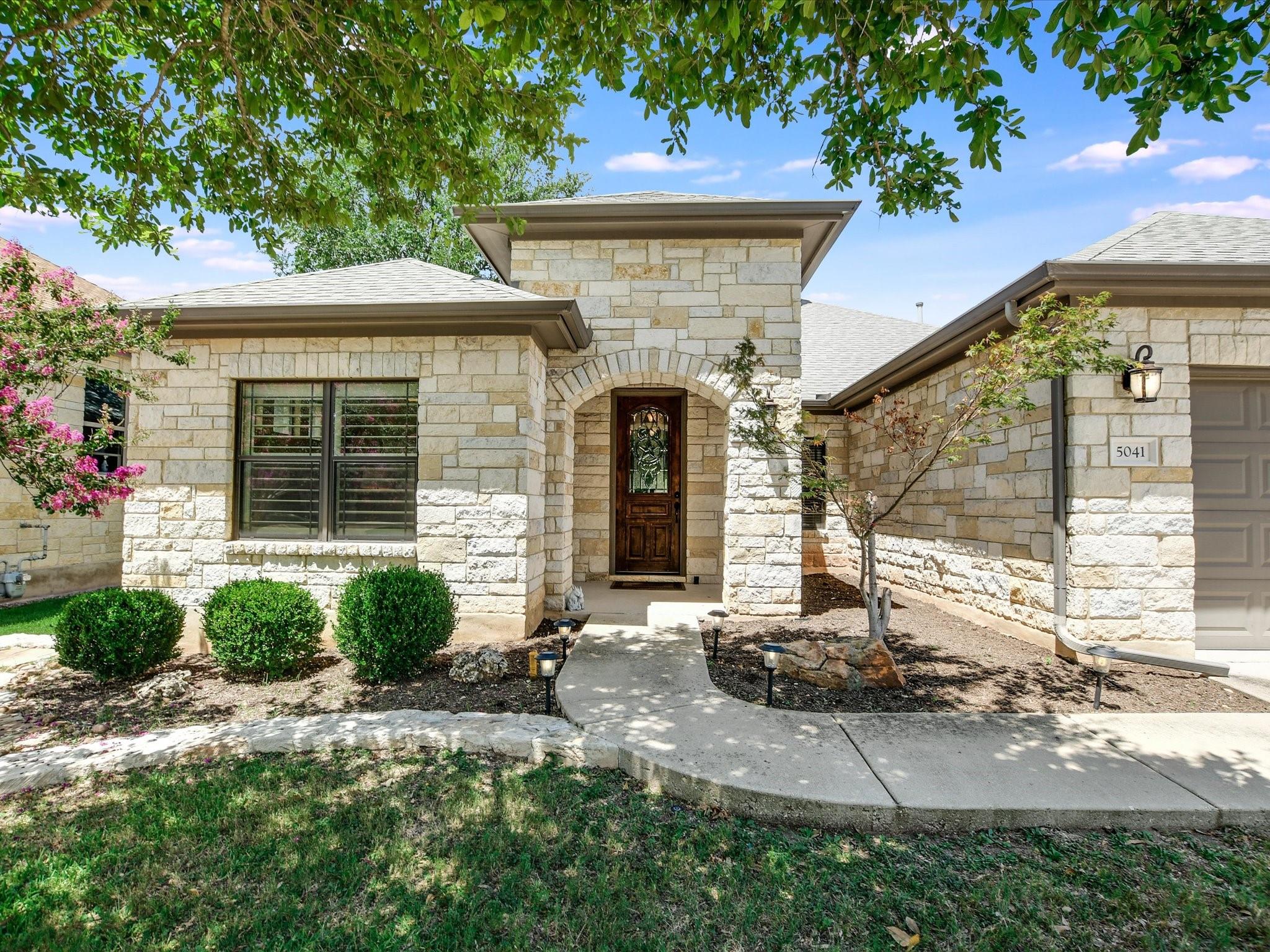 5041 Big Bend Trl Property Photo 2