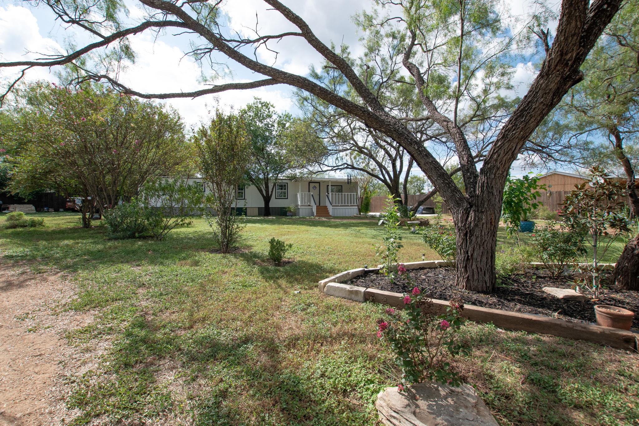 105 Conroe Ct Property Photo 1