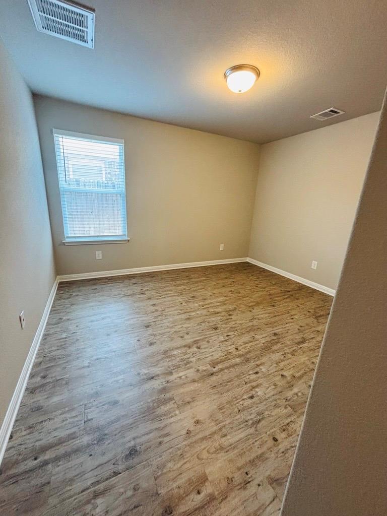 1414 Walden Pond Dr Property Photo 2