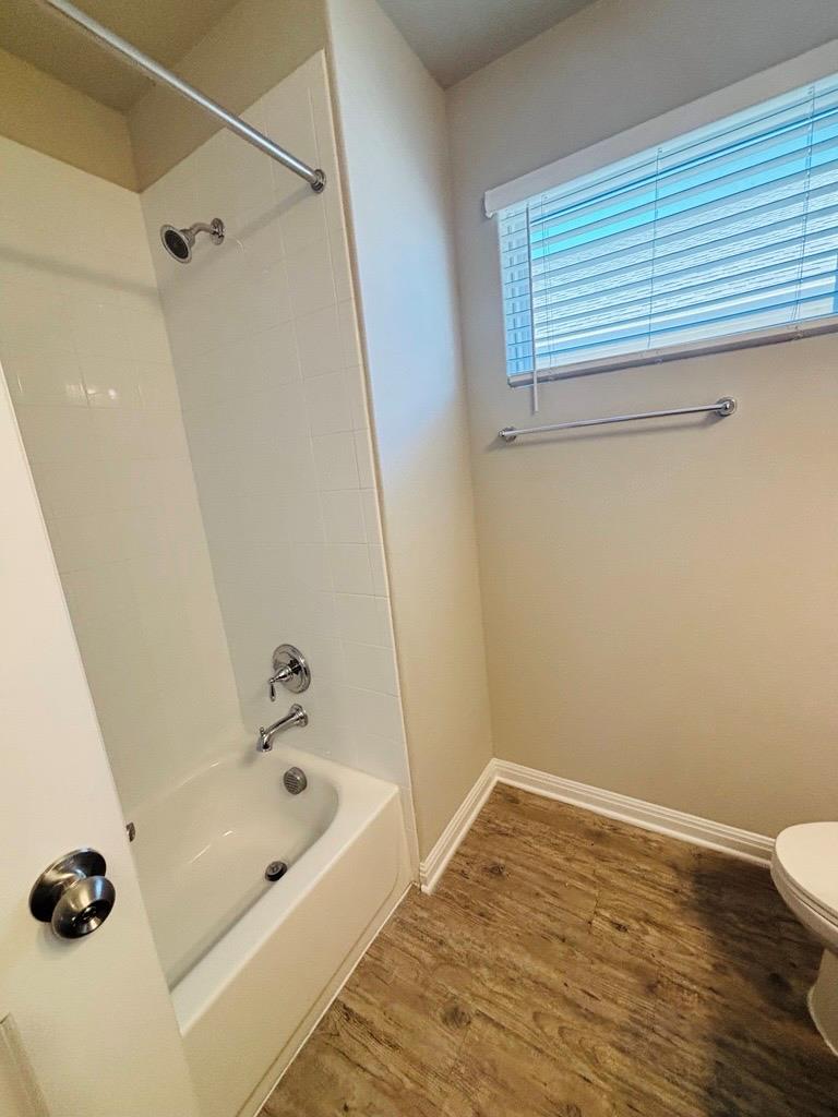 1414 Walden Pond Dr Property Photo 18