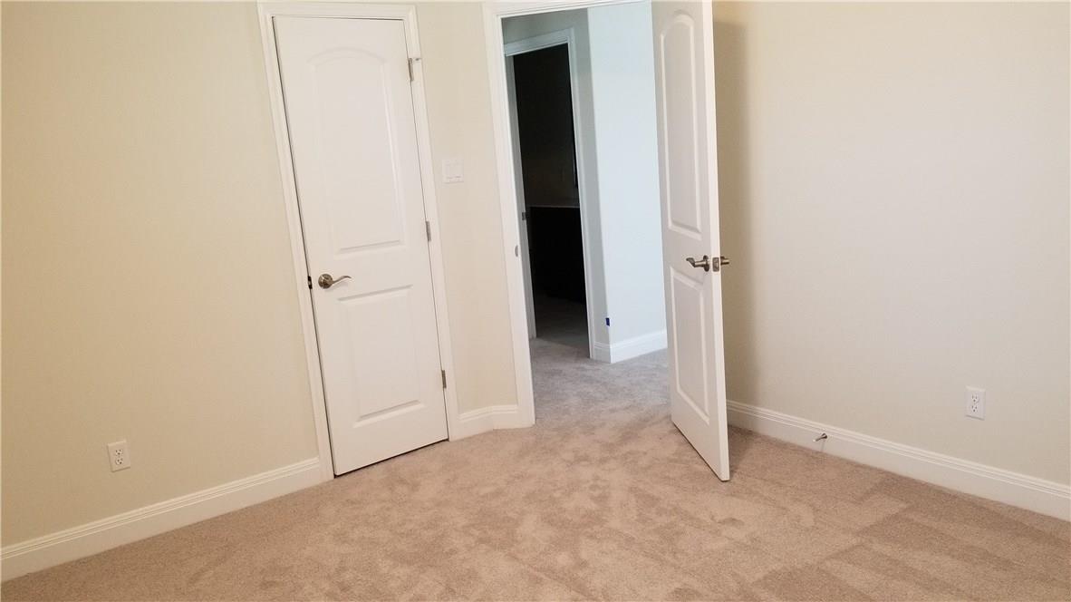 1050 Kenney Fort Xing #37 Property Photo 19