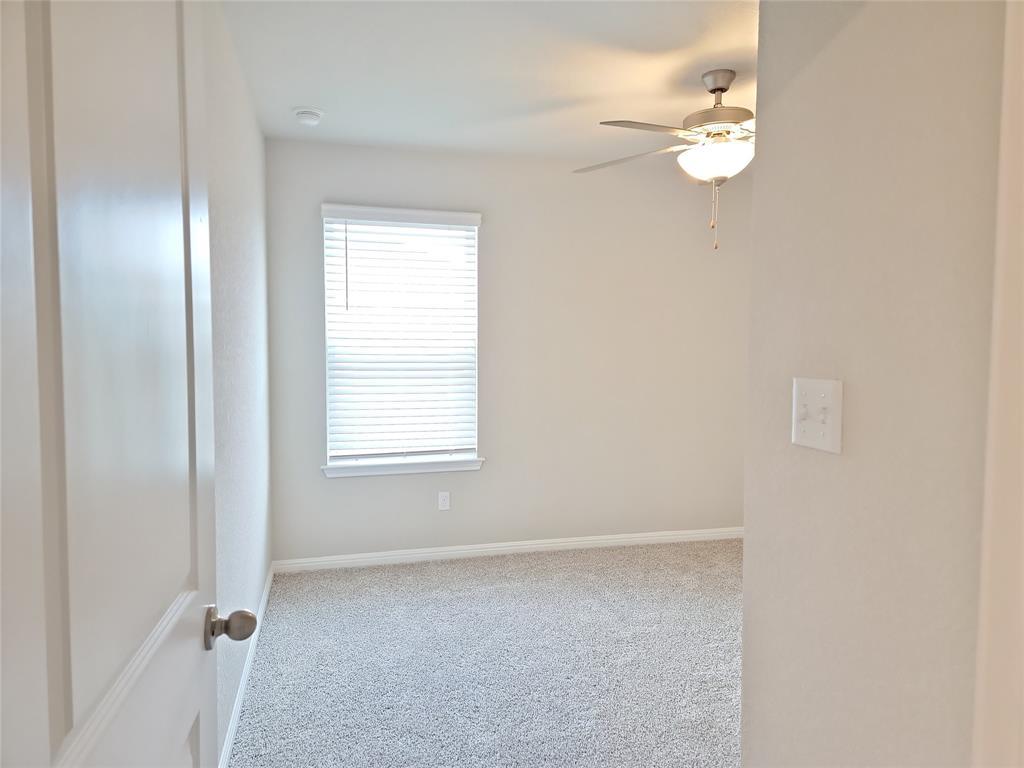 908 Main St Property Photo 17