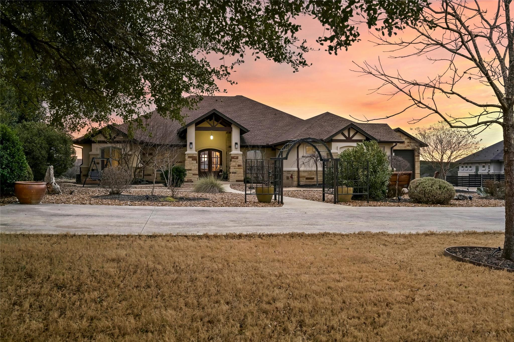 1305 Eagle Point Dr Property Photo