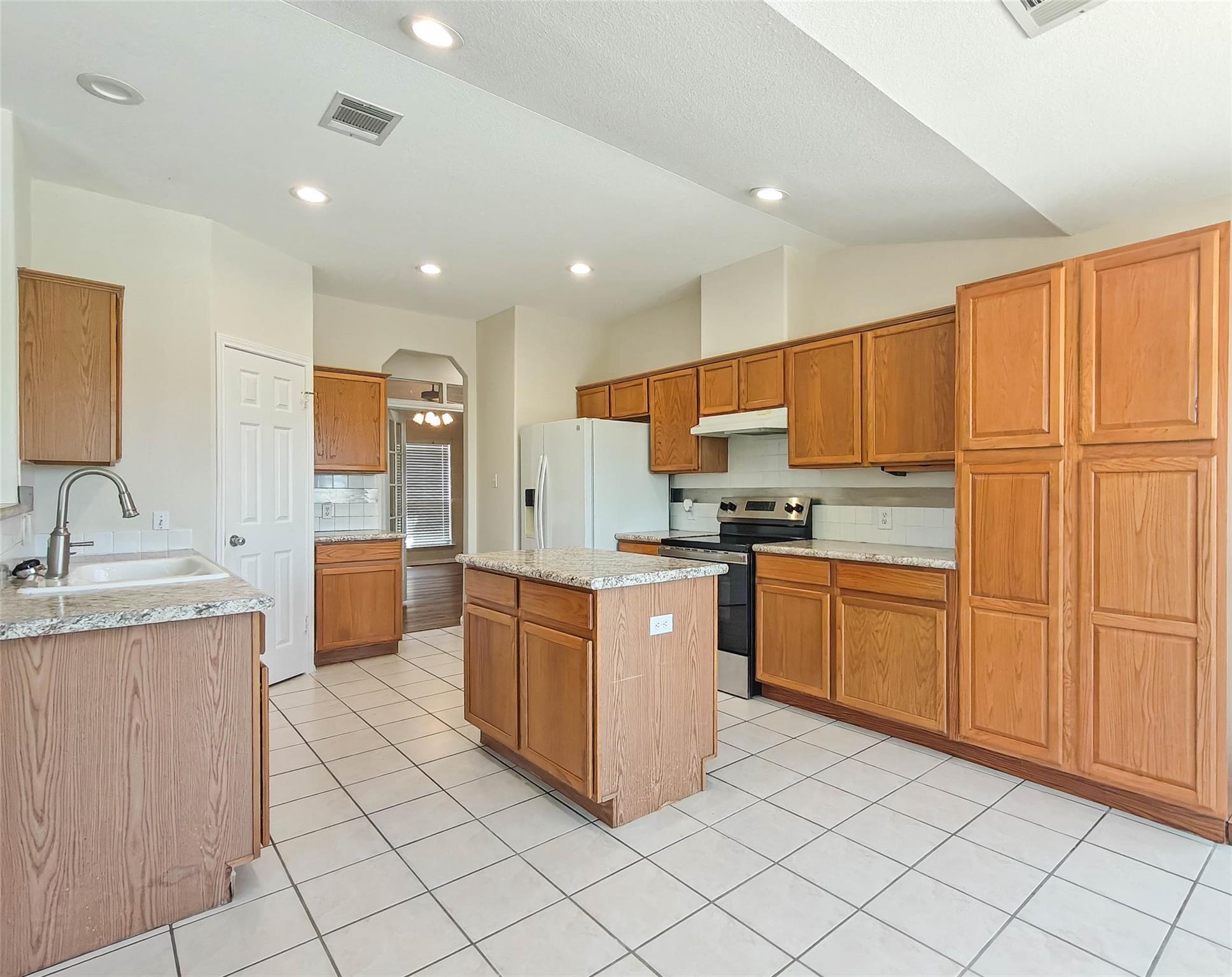 20710 High Dr Property Photo 6