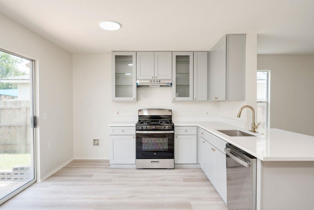 11409 Robert Wooding Dr Property Photo 6