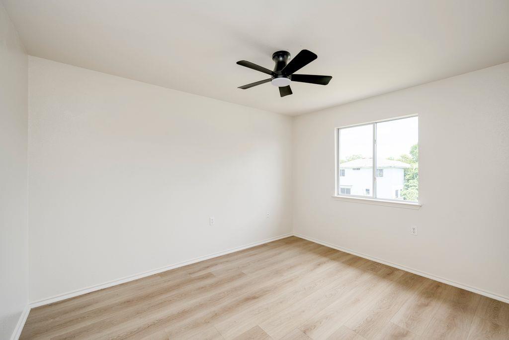 11409 Robert Wooding Dr Property Photo 18