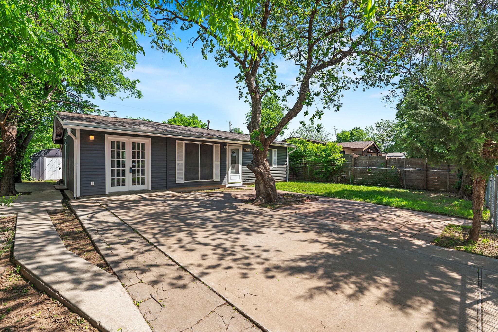 6712 Cruz St Property Photo