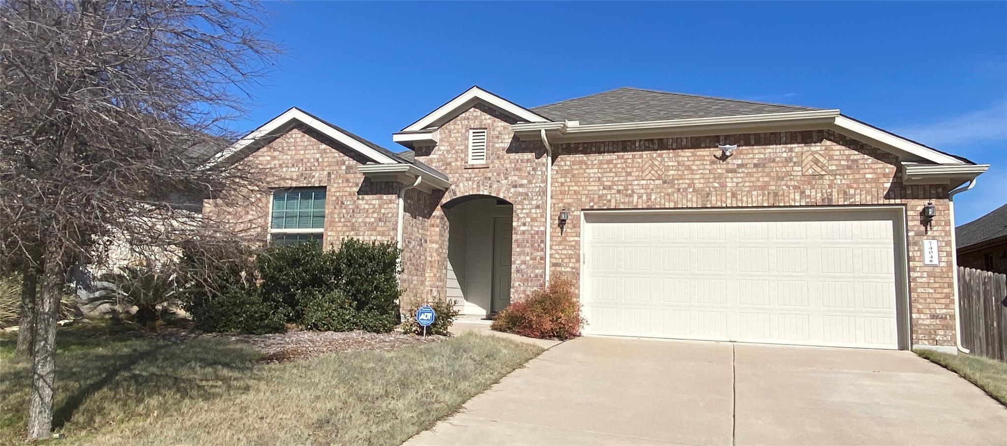 7404 Longford Trl Property Photo 1